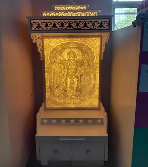 Ramdarbar Mandir Without Pillars
